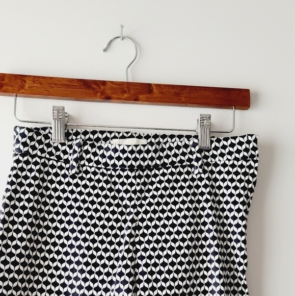 3/$25 🍓 H&M black and white skinny formal pants size‎ 4 - Picture 2 of 4